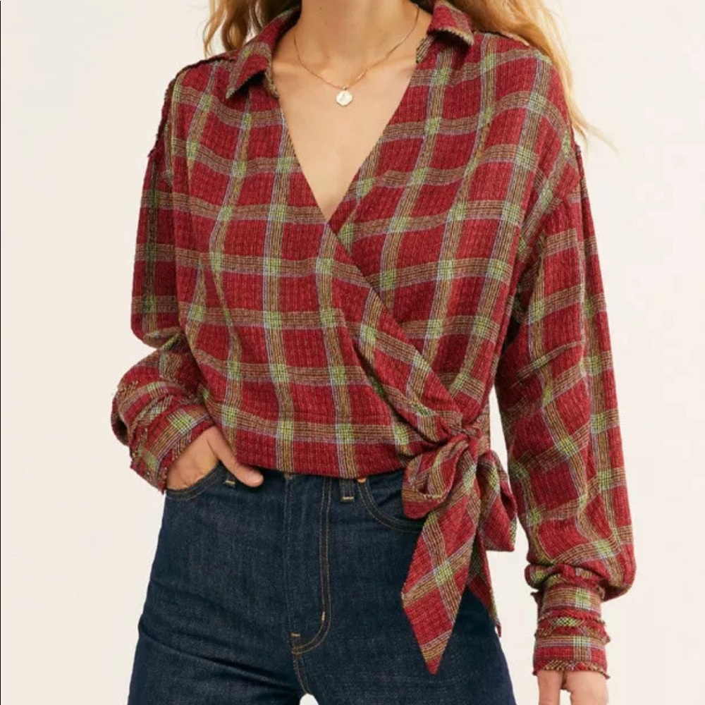 We the free NWOT running wild wrap top small